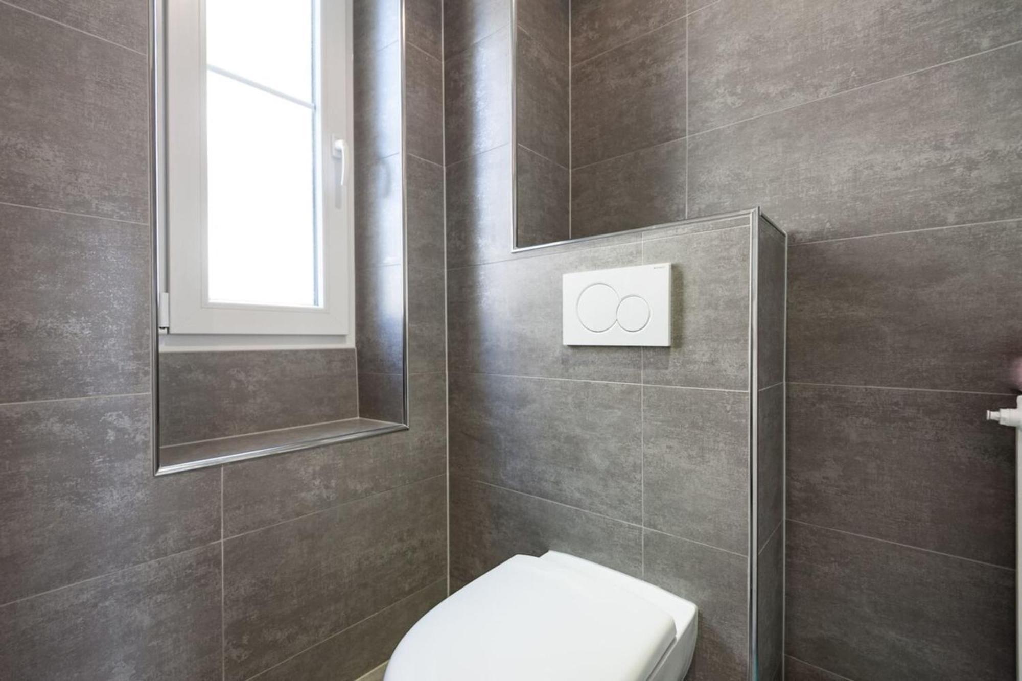 Explore From Our Cozy & Quiet 2br Aptparking Appartamento