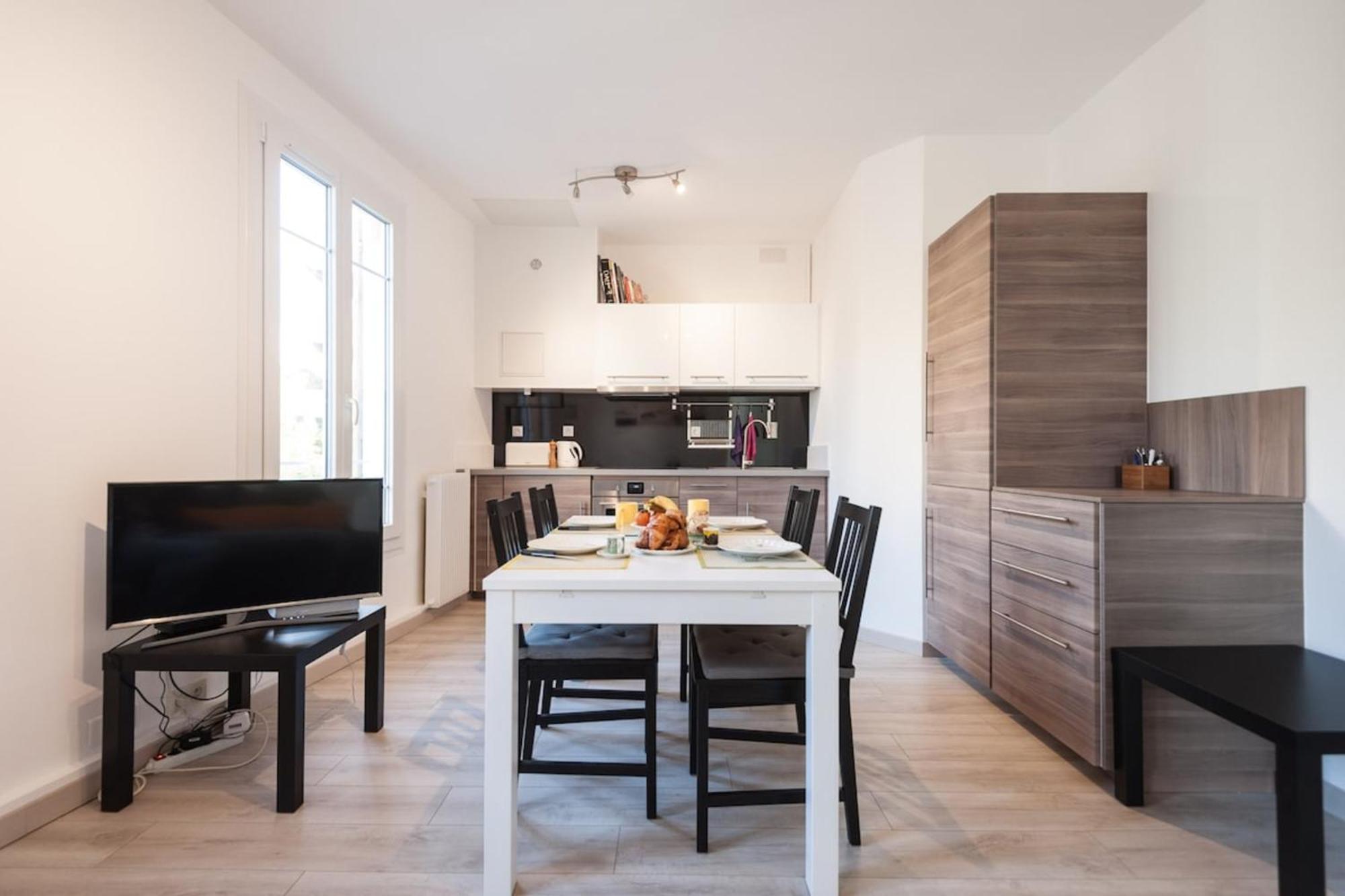 Explore From Our Cozy & Quiet 2br Aptparking Nizza
